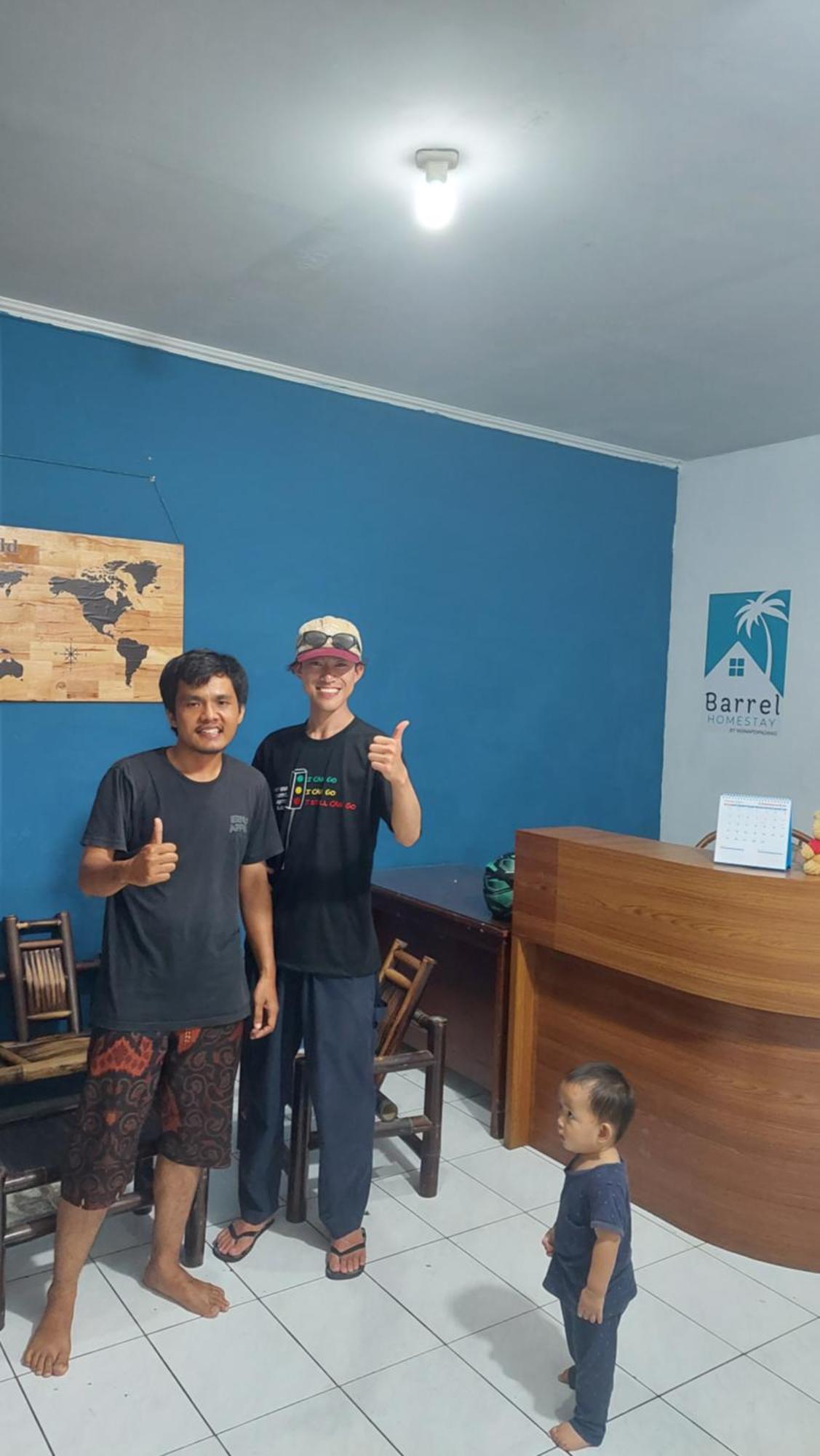 Barrel Homestay - Near Mentawai Fast Ferry, Cooking Class, Transport - Tour Bukittinggi By Nginapdipadang Extérieur photo
